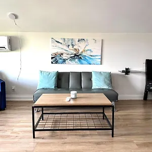  Apartment Downtown Retreat - 1br Oasis